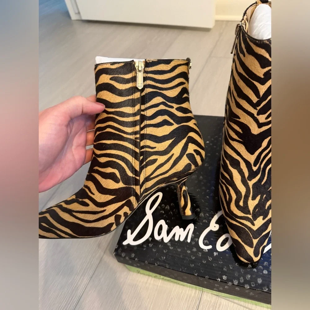 NIB Sam Edelman Women's Samantha Tiger Print calf hair Ankle Boots Size 9